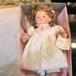 Madam Alexander white Organdy 14” with tag and box